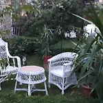 Modern&cozy Bosnian House With Garden+free Parking ゲストハウス 3*