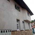 招待所 Modern&cozy Bosnian House With Garden+free Parking 3*