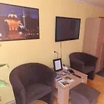 Modern&cozy Bosnian House With Garden+free Parking 招待所 塞拉耶佛