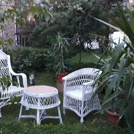 Modern&cozy Bosnian House With Garden+free Parking Гостевой дом 4*