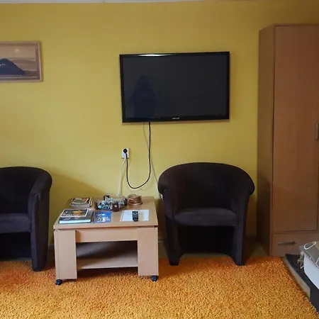 Modern&cozy Bosnian House With Garden+free Parking SJJ