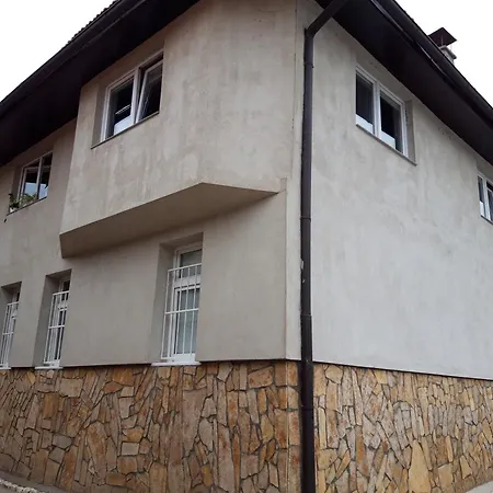 Penzion Modern&cozy Bosnian House With Garden+free Parking 3*