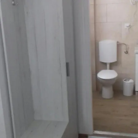 Modern&cozy Bosnian House With Garden+free Parking Gasthof SJJ