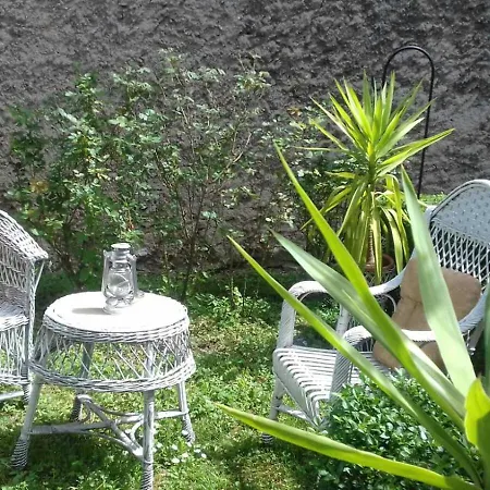 Modern&cozy Bosnian House With Garden+free Parking SJJ