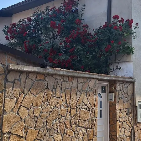 Modern&cozy Bosnian House With Garden+free Parking